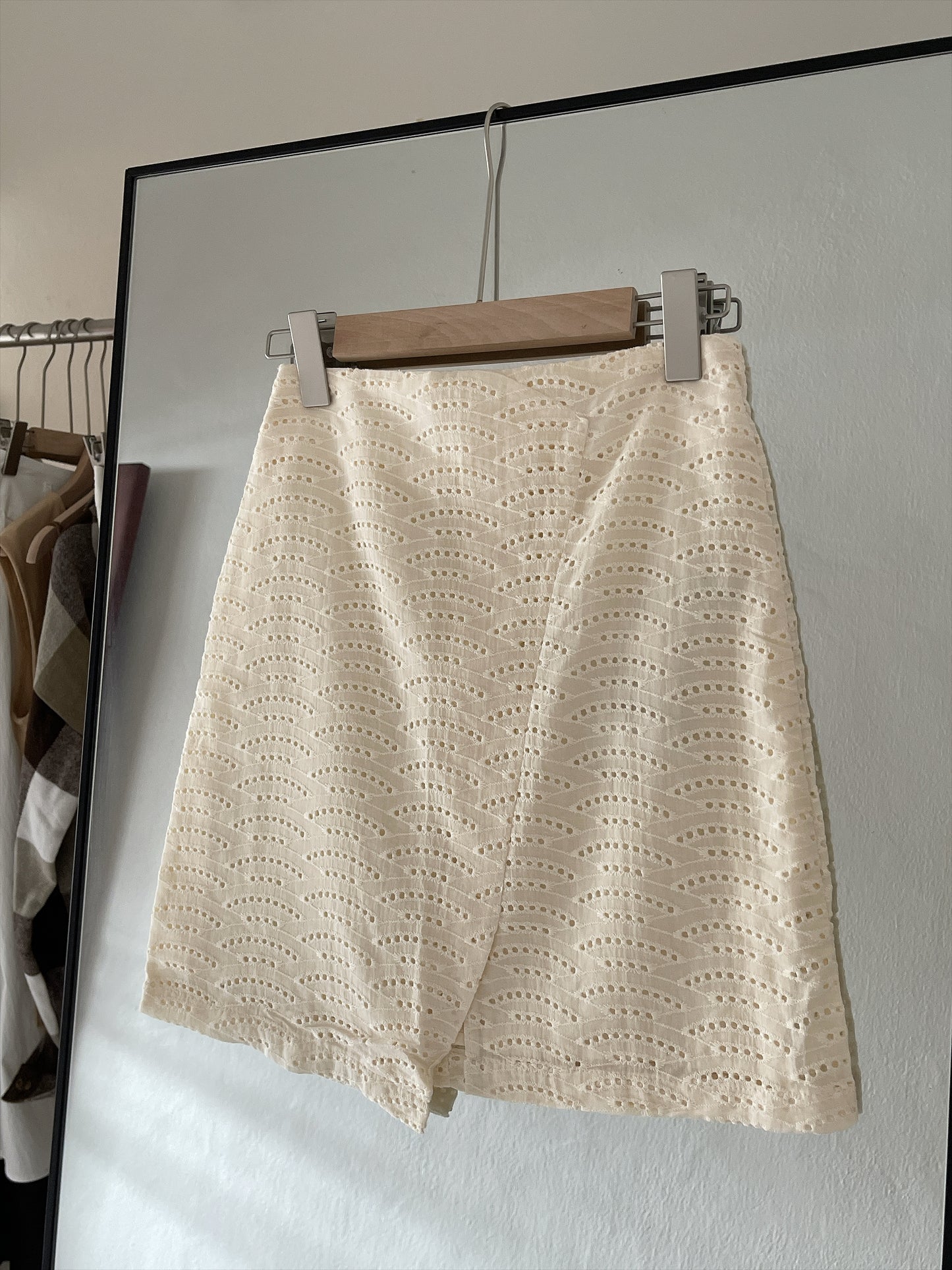 SALES ITEM 12