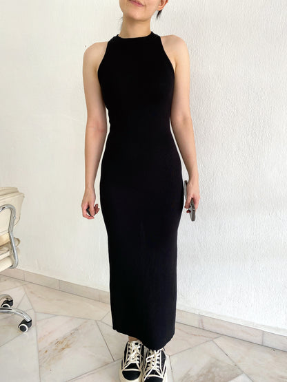 BLACK KNIT DRESS