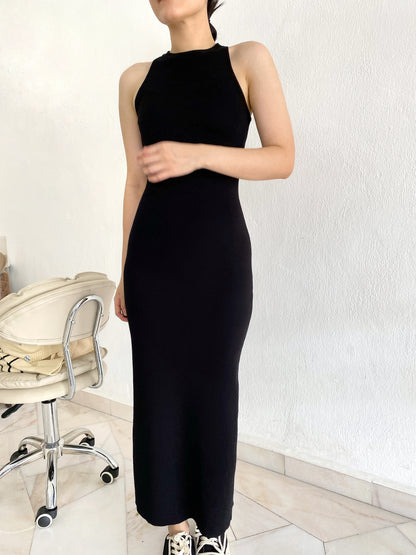 BLACK KNIT DRESS