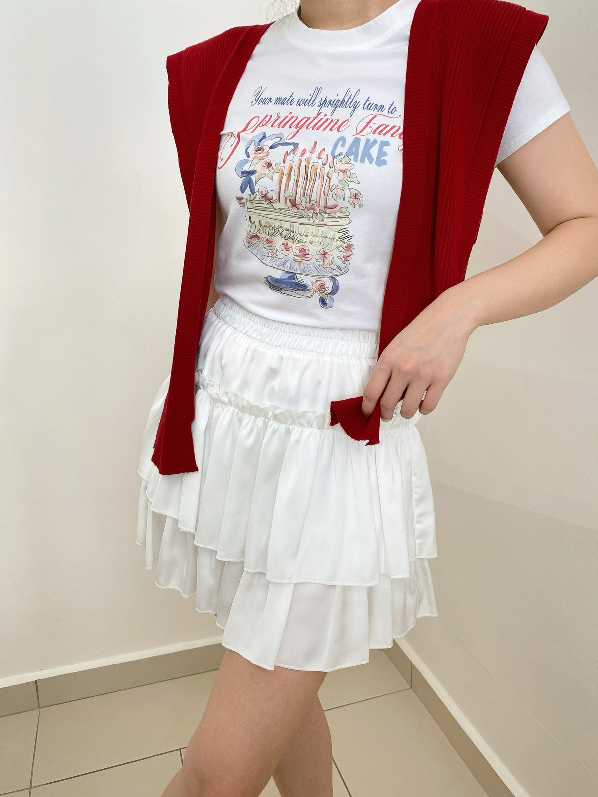 BASIC CROP TEE (CAKE)