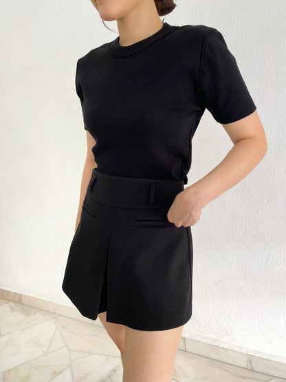 BASIC KNIT TEE