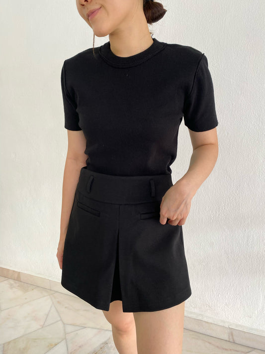 BASIC KNIT TEE