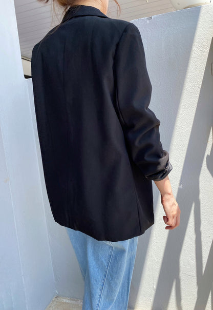 BLACK BLAZER