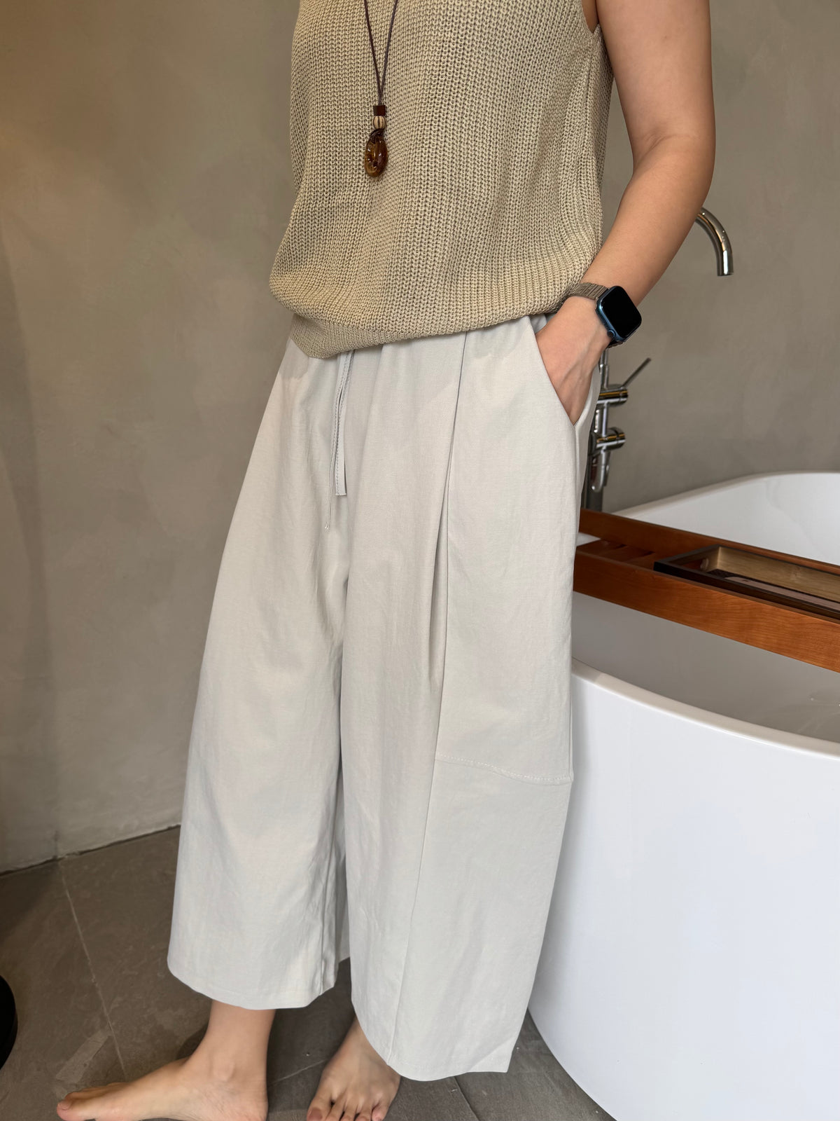 KELLY TROUSER IN BLACK/TEA WHITE