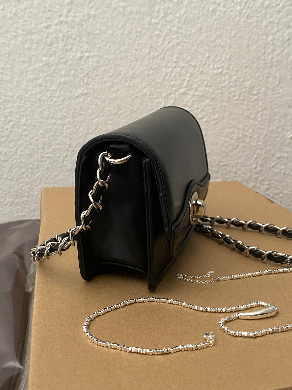MINI SLING BAG