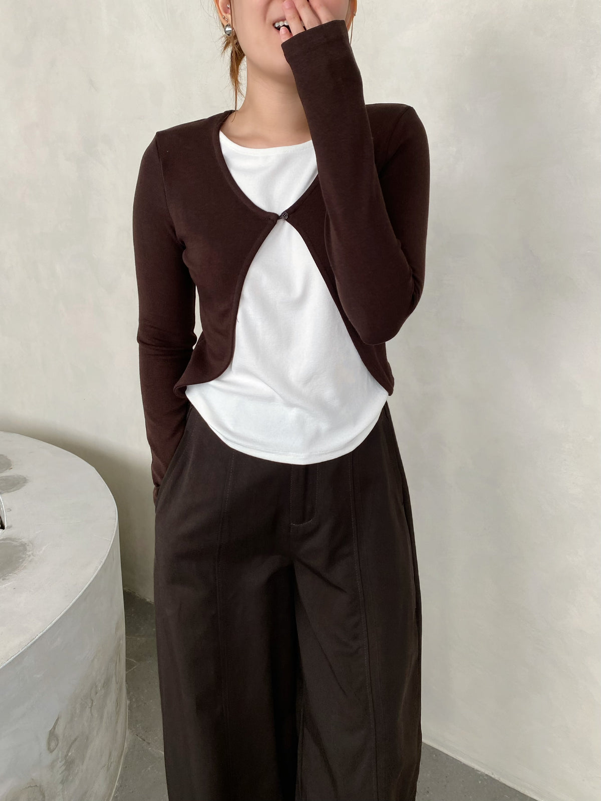 DOBI LONG SLEEVE TOP IN BROWN/BLACK