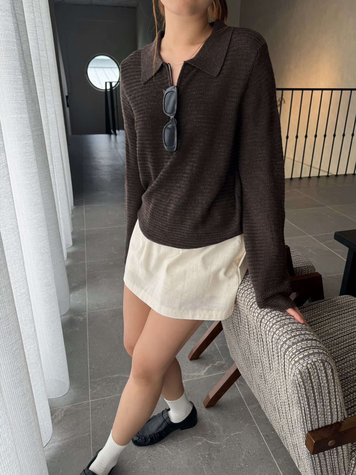 POLO KNIT TOP IN BROWN/CREAM WHITE