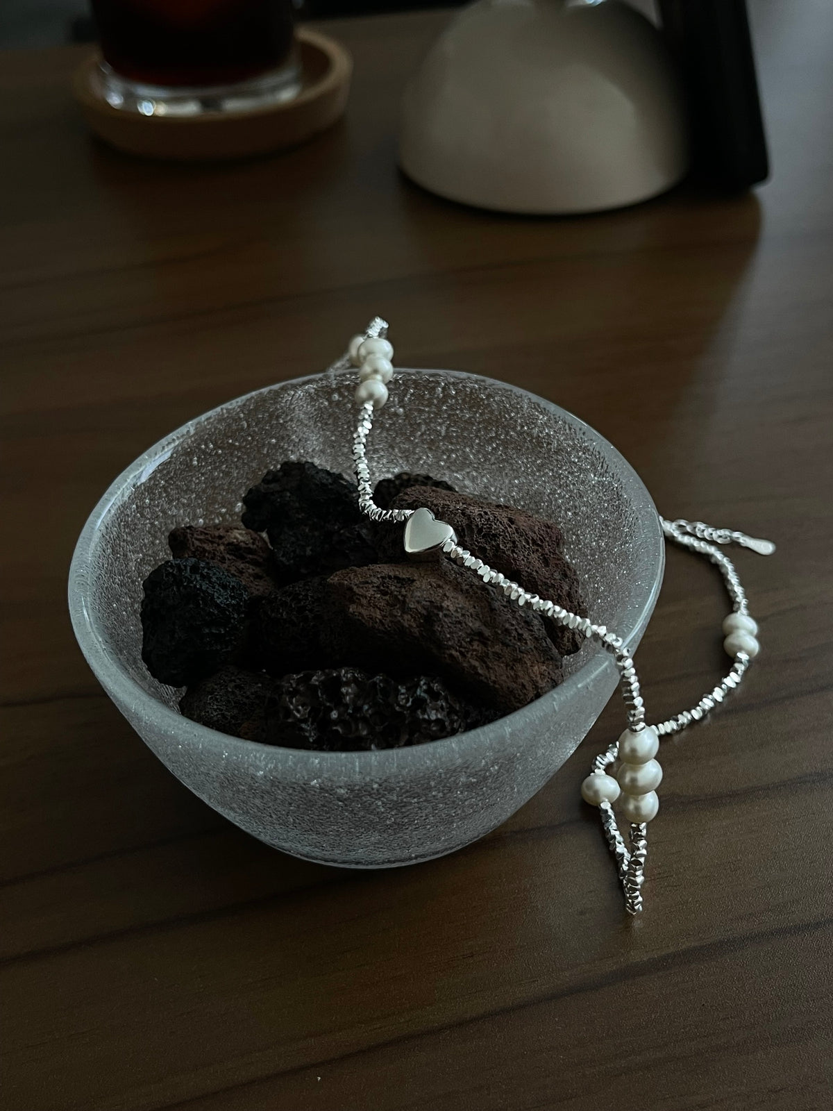 LOVE SHAPE NECKLACE