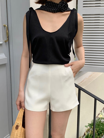 SATIN SINGLET TOP IN BLACK