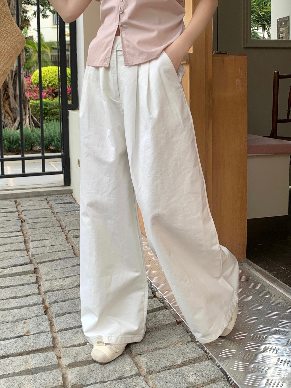 TINA TROUSERS IN WHTIE