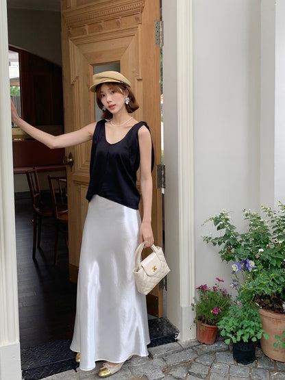 JOJO SATIN SKIRT IN WHITE/BLACK