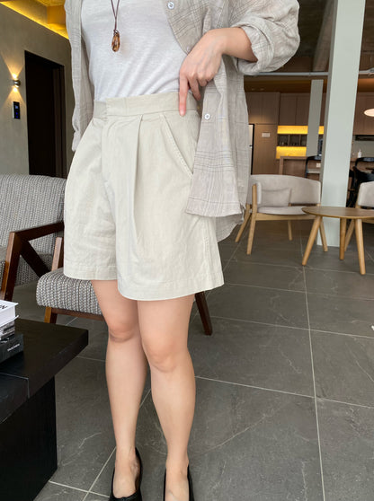 TERRY HIGH WAIST SHORT IN BEIGE/NAVYBLUE