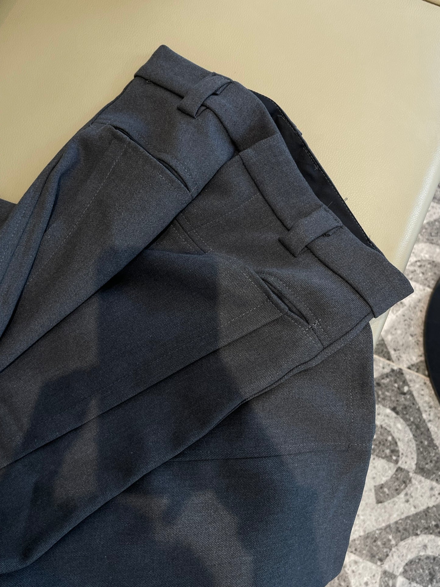 HIGH WAIST TROUSERS IN GREY
