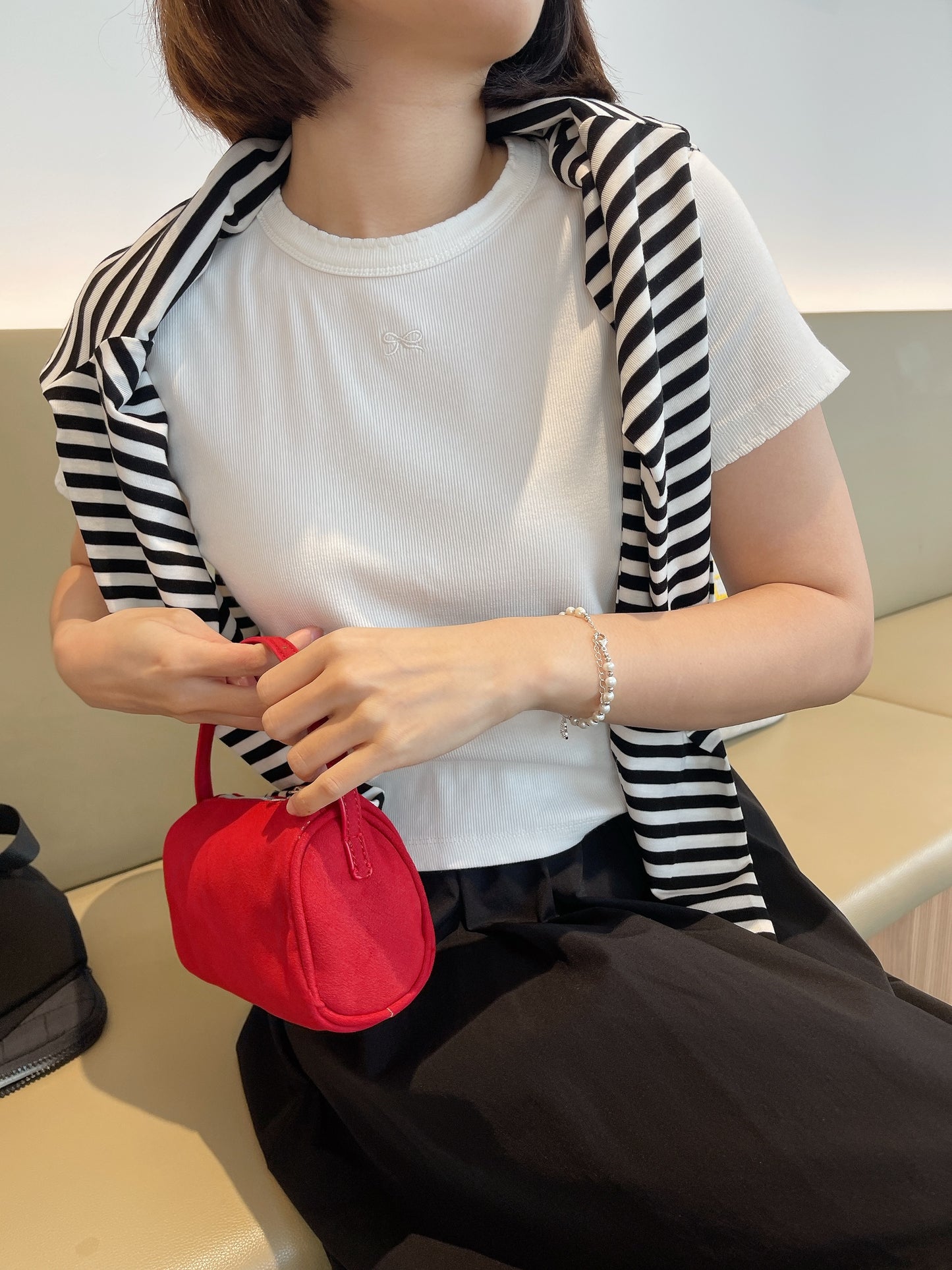 BOBO RIBBON TEE IN WHITE/BLACK/YELLOW/BLUE