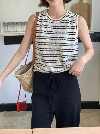 STRIPES KNIT SINGLET TOP IN WHITE/BLUE
