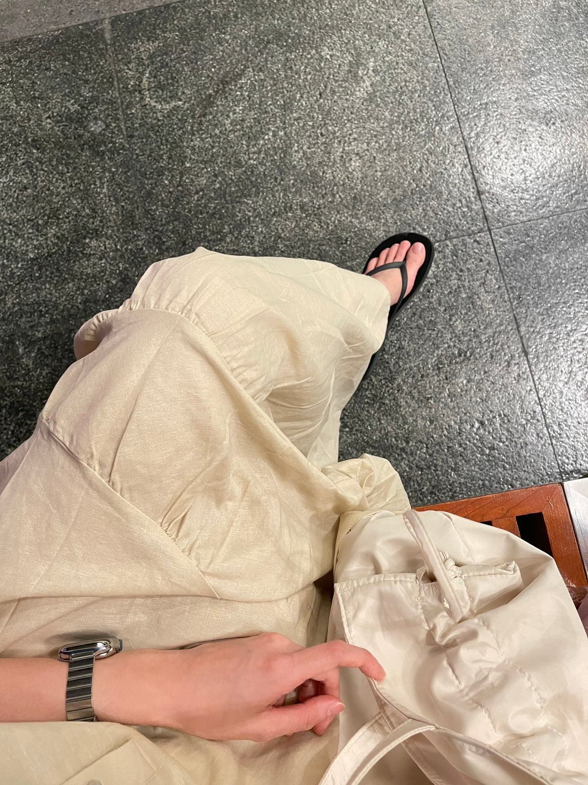 店主常穿的BLACK SLIPPER (PRE-ORDER)