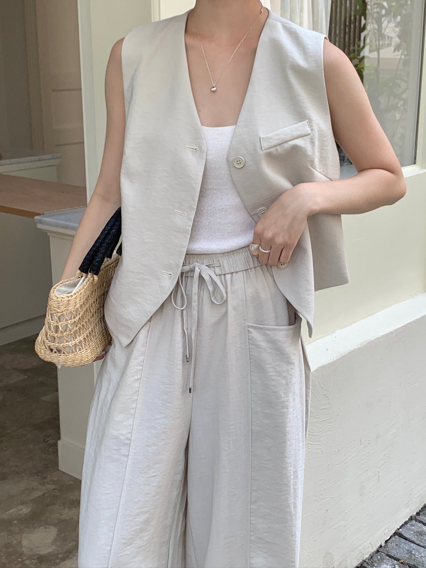 LILIAN VEST SET IN BEIGE