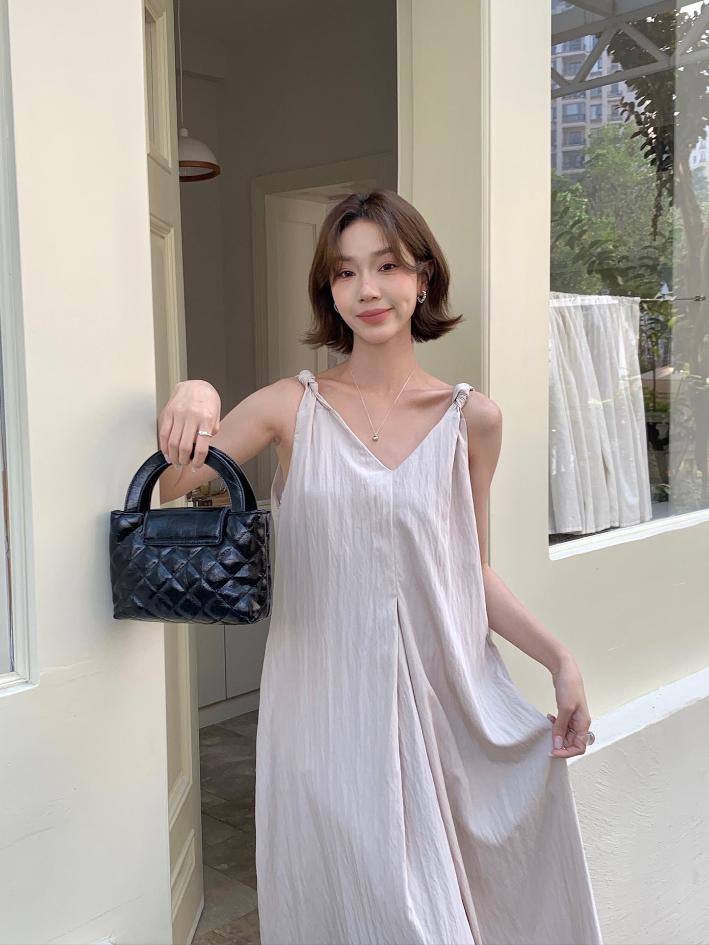 CAMI DRESS IN BLACK/BEIGE