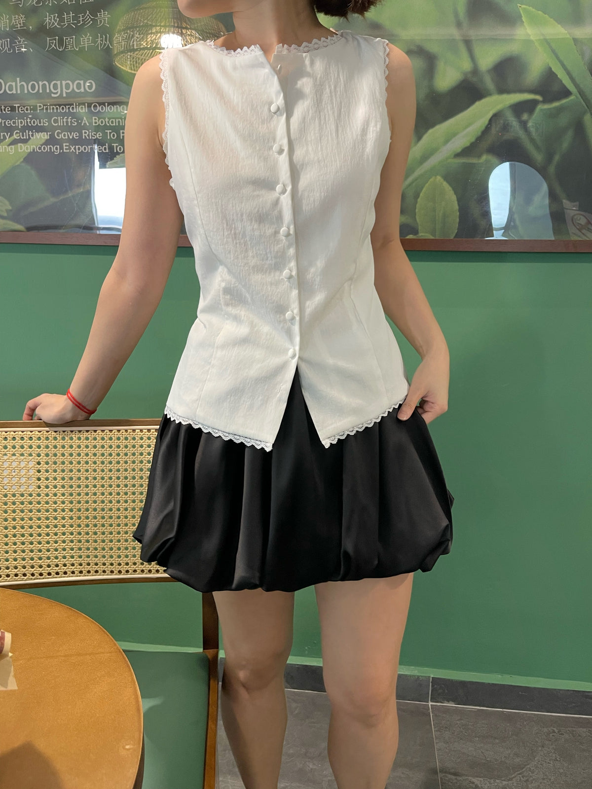 WHTIE LACE SINGLET TOP