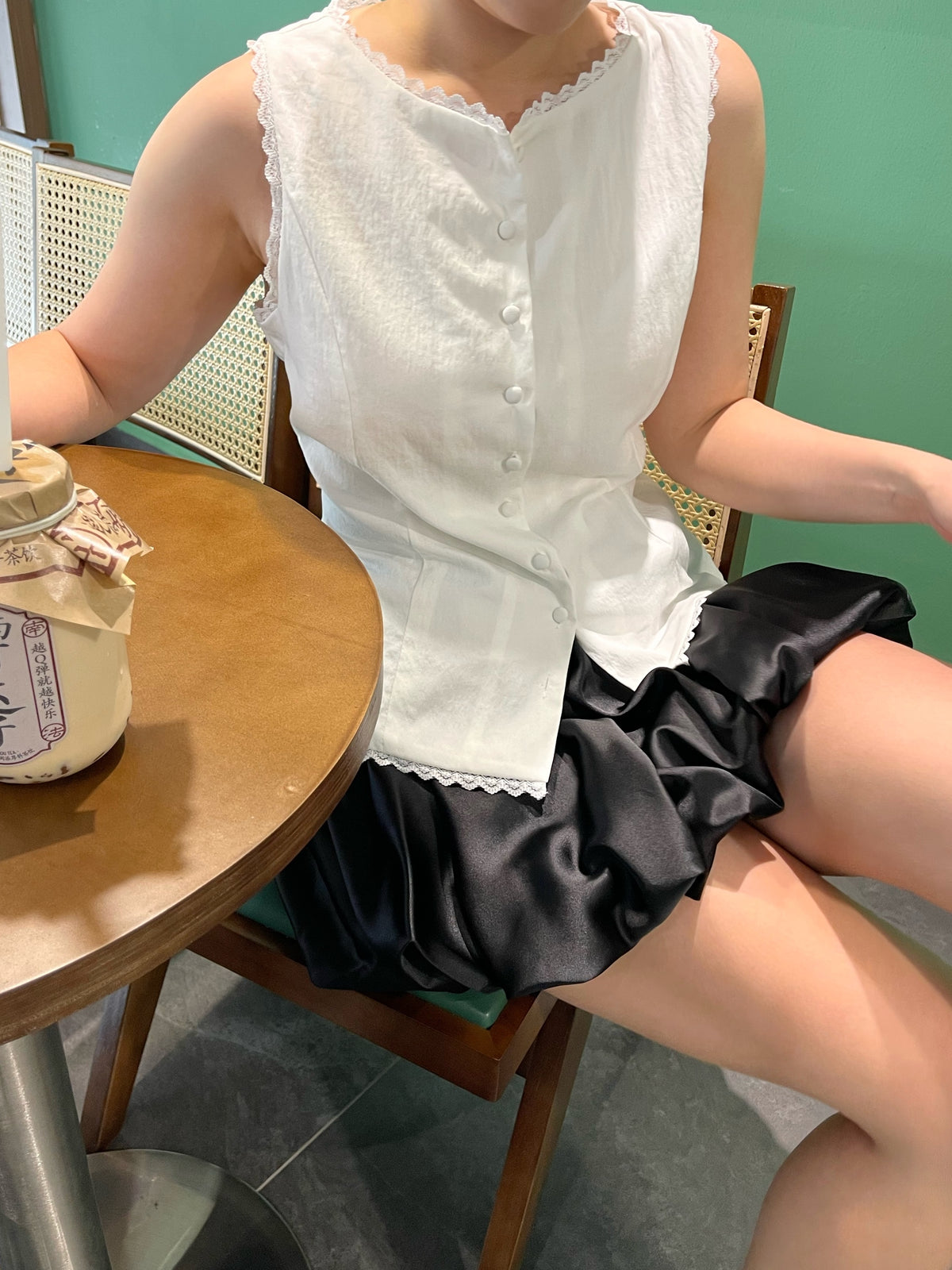 WHTIE LACE SINGLET TOP