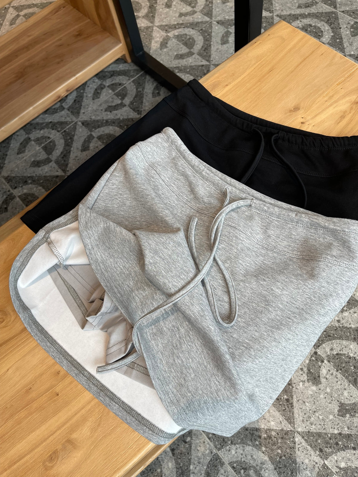 CHLOE MINI SKIRT IN BLACK / GREY