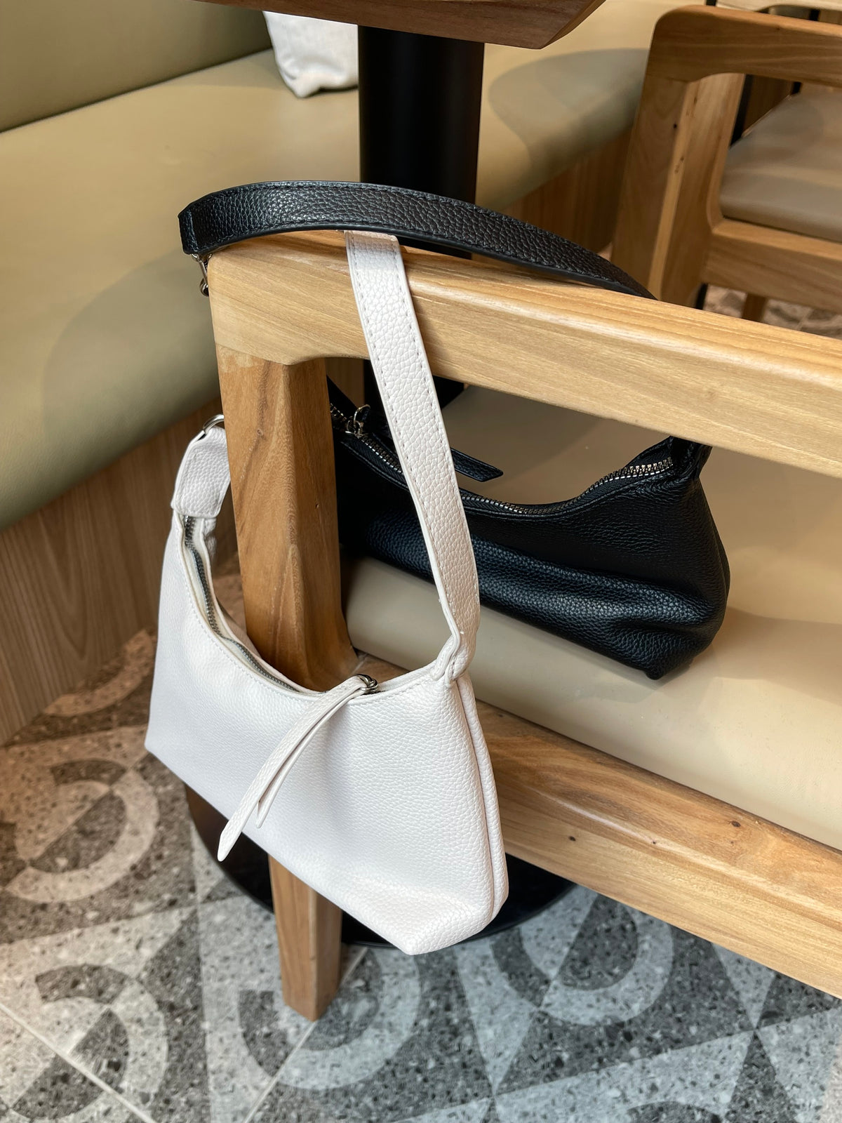 MINI BAG IN BLACK/WHITE