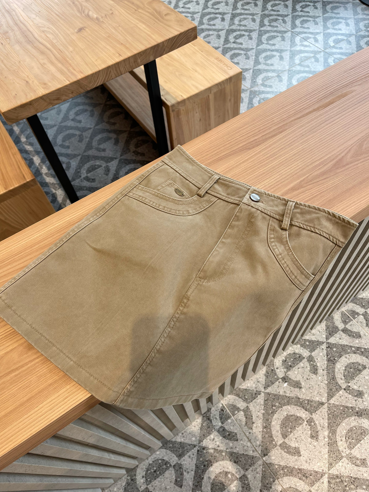 MAVA HIGHWAIST SKIRT IN KHAKI