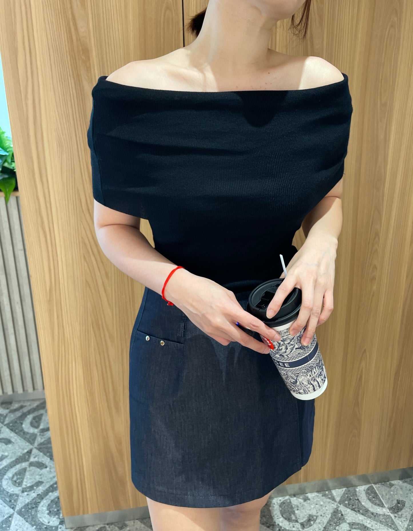 KELLY SHOULDER TOP