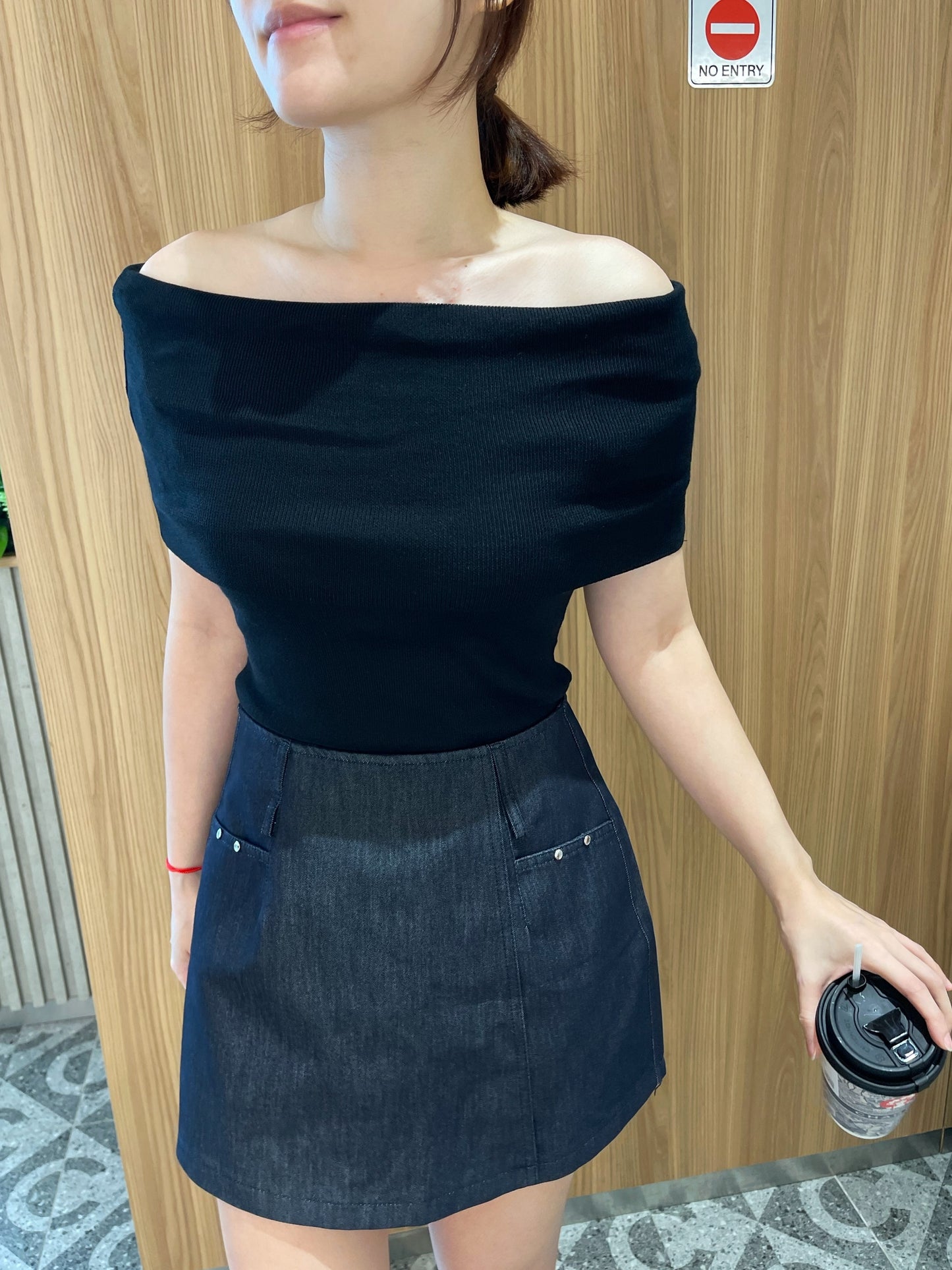 KELLY SHOULDER TOP