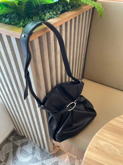 BLACK BUCKET BAG