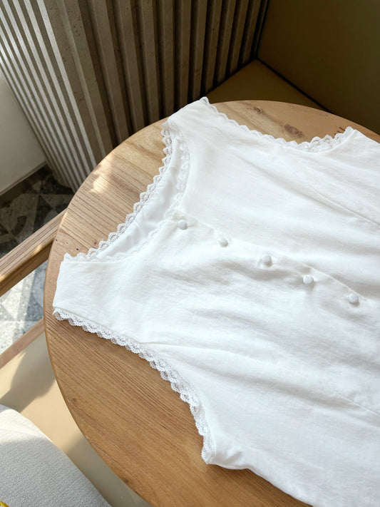 WHTIE LACE SINGLET TOP