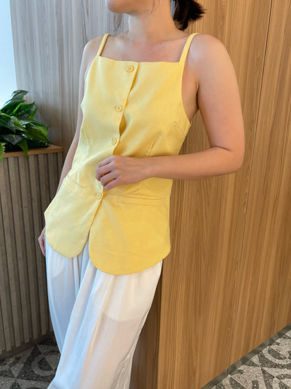 ABBY SET IN YELLOW