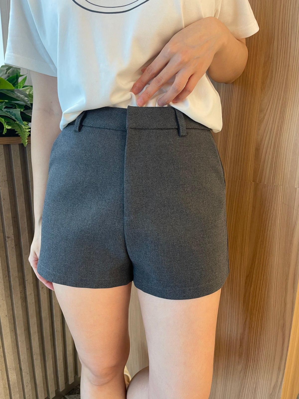 HENDRY HIGH WAIST GREY SHORT