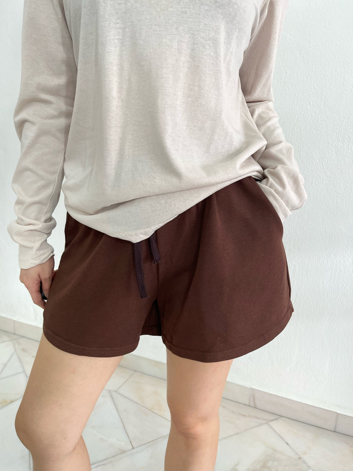 KRIS HIGH WAIST SHORT IN GREY/BLACK/BROWN