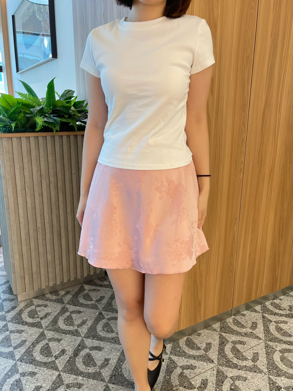 JOEY HIGH WAIST SATIN SKIRT IN WHITE/PINK