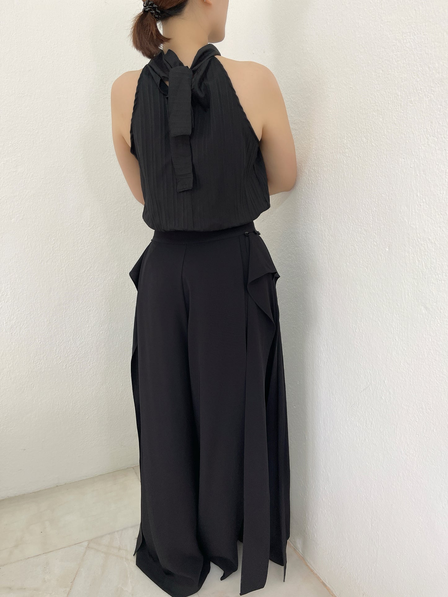 SIMPLE SINGLET CHIFFON TOP