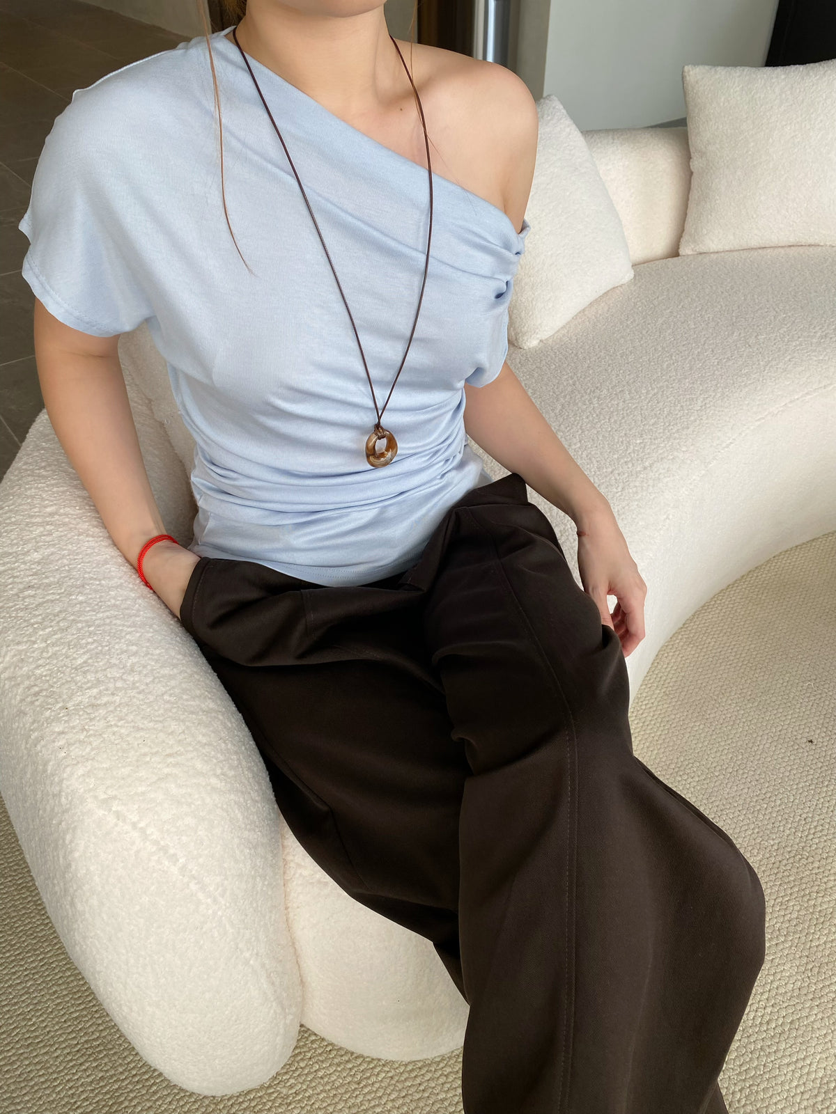 LONE LADY TOP IN BLUE