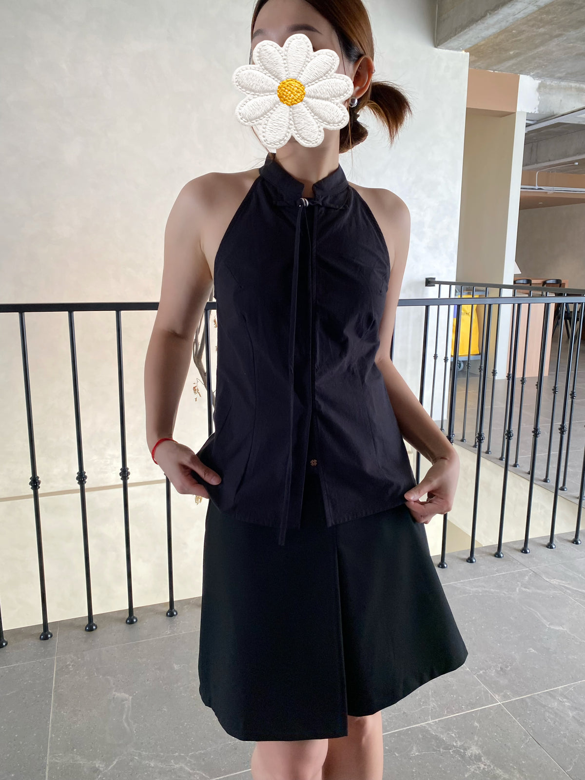 LILI SHORT IN BLACK