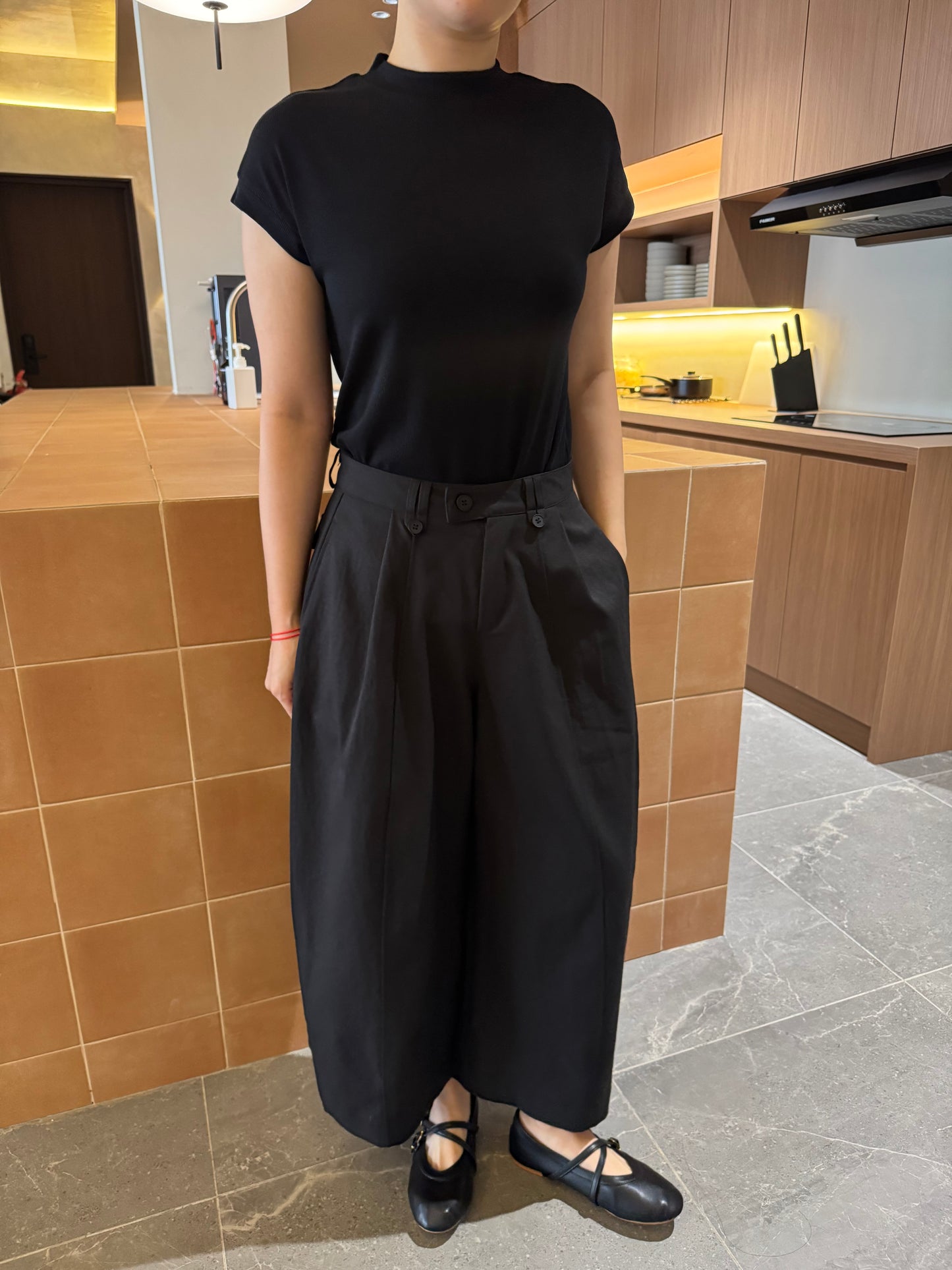 DENNIS BARREL TROUSERS IN BLACK/BROWN