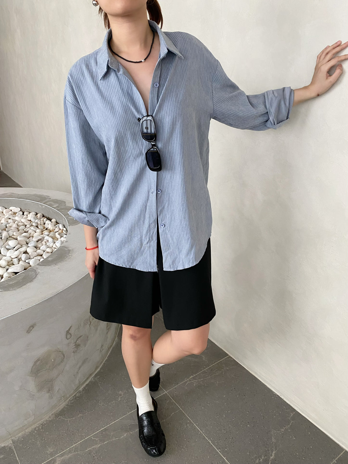 LILI SHORT IN BLACK
