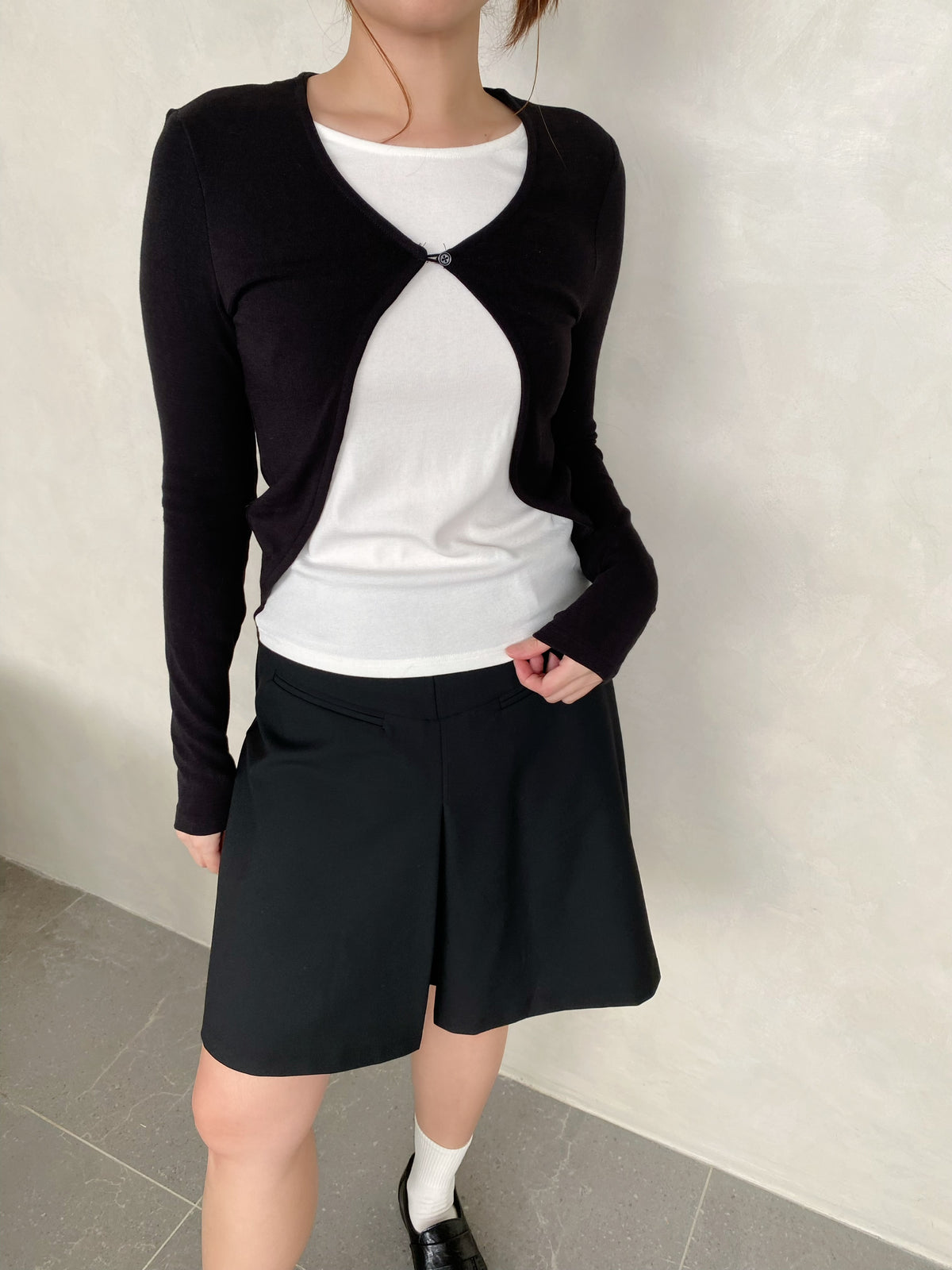 LILI SHORT IN BLACK