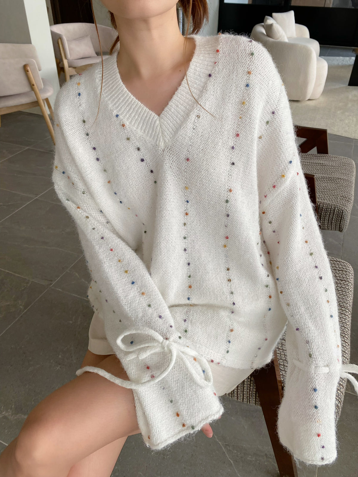 RANNY V NECK KNIT TOP IN WHITE