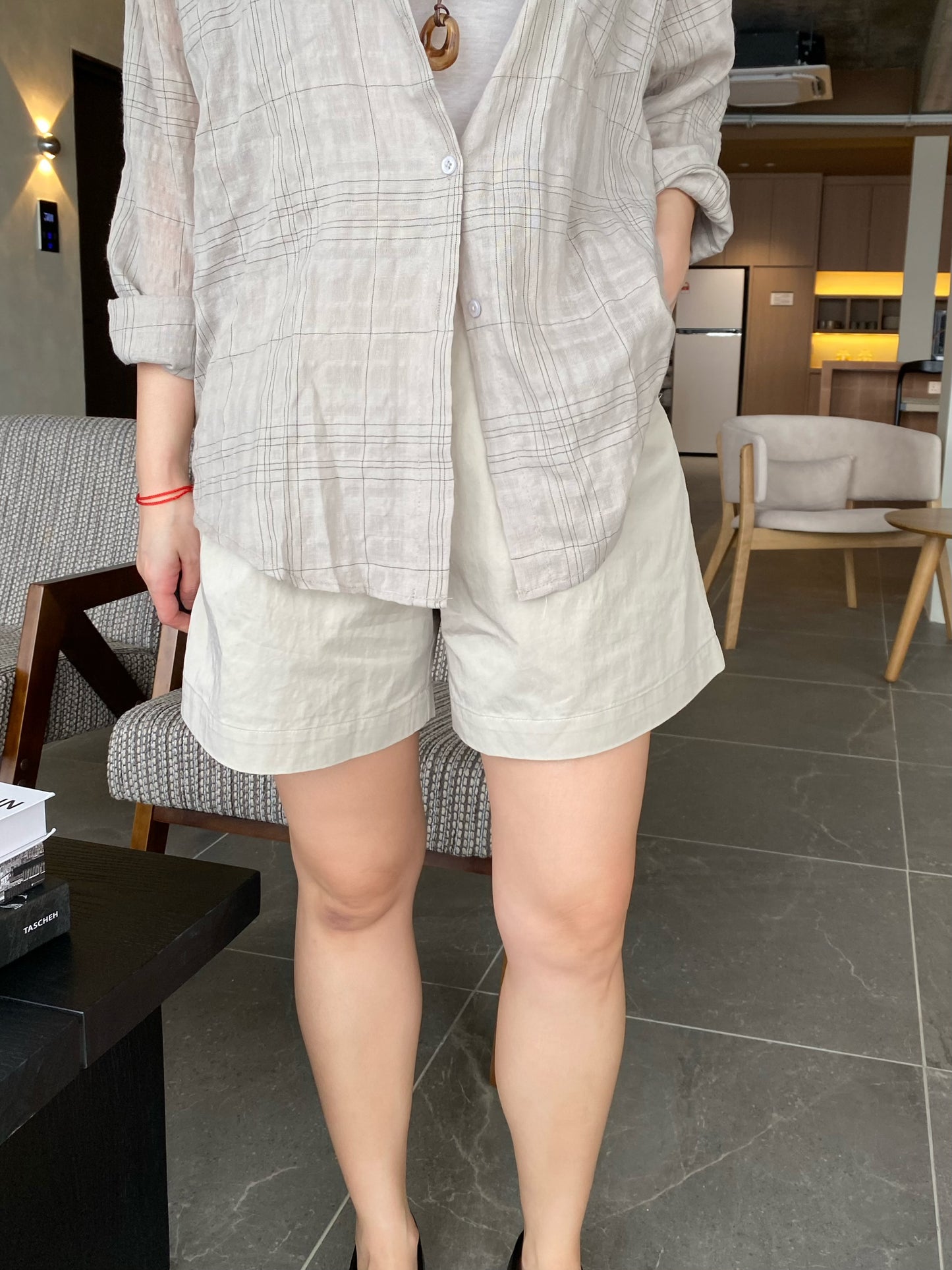 TERRY HIGH WAIST SHORT IN BEIGE/NAVYBLUE